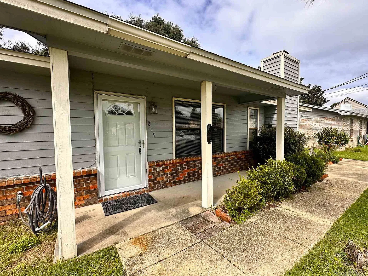 3 bed, 1400 sqft, $1,675 — Photo 2