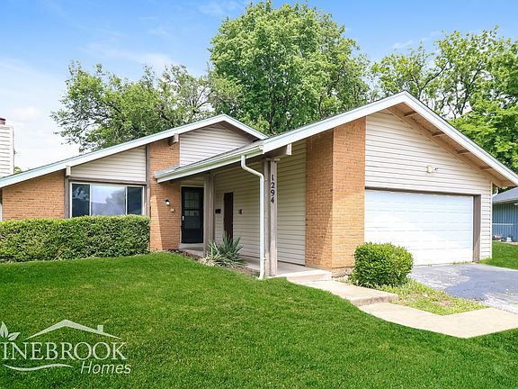 2nd image of 1294 Kew Gardens Dr