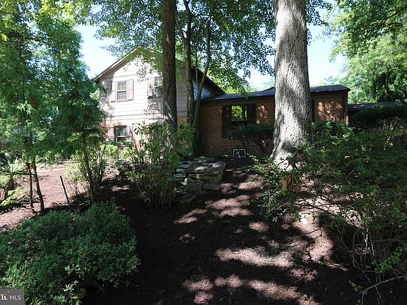 3rd image of 6709 Tildenwood Ln