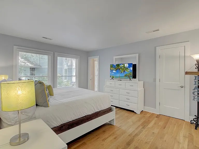10 Lake Village Ln — Photo 9