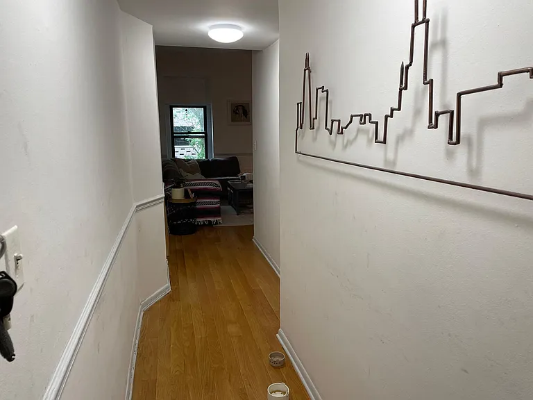 517 W Arlington Pl #3 — Photo 2