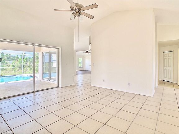 5th image of 1252 Jaguar Blvd