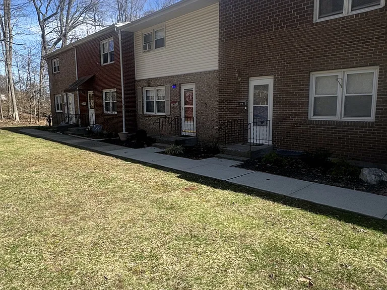 124 Lakeside Dr — Photo 25