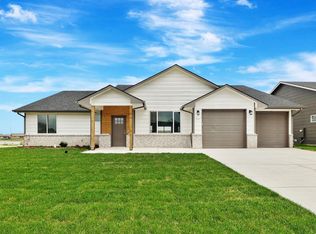 606 Sweetwater Rd, Maize, KS 67101