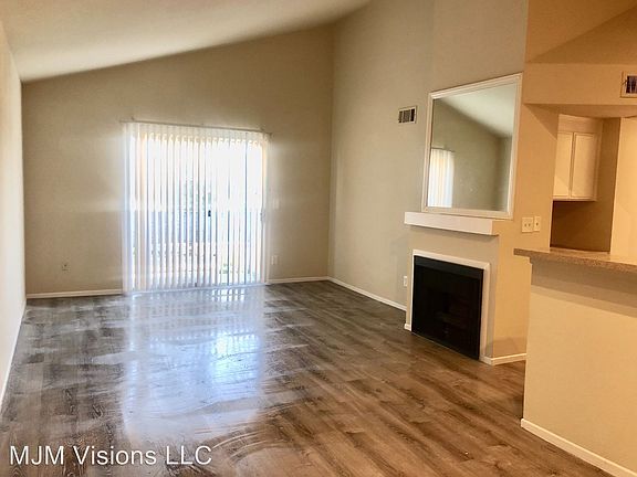 2nd image of 14309 Sylvan St APT 306