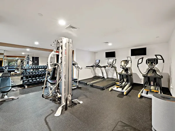 610 Warren Street image 15 of 16