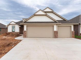 9317 NW 118th St, Yukon, OK 73099