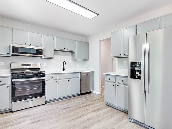 5th image of 109 Wallace St