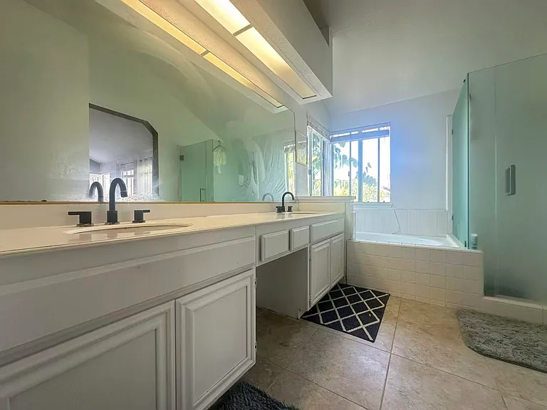 2210 S Autumn Ln — Photo 5