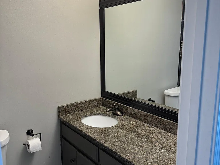 849 E Gardendale Dr — Photo 18