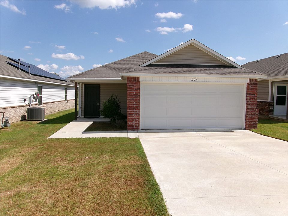 1st image of 608 Christy Dr