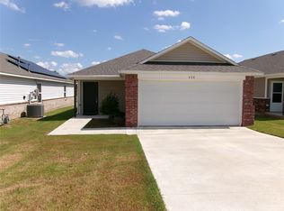 608 Christy Dr, Muskogee, OK 74403