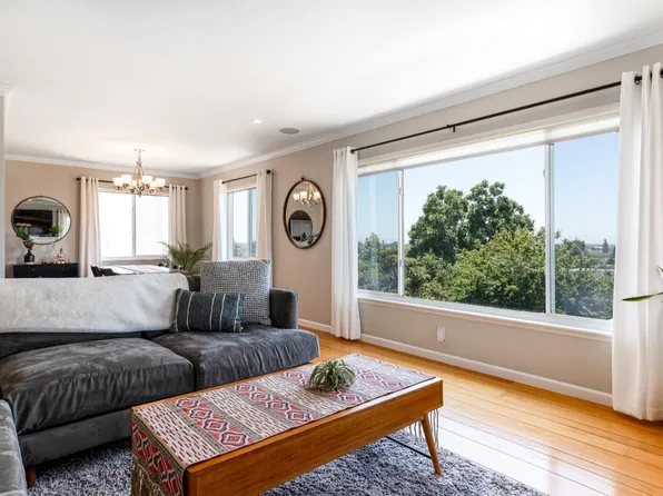 9867 Lawlor Street, Oakland, CA 94605