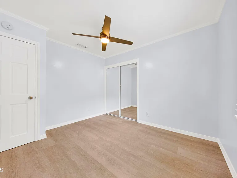 3330 Thorpe Ave #3330 — Photo 6