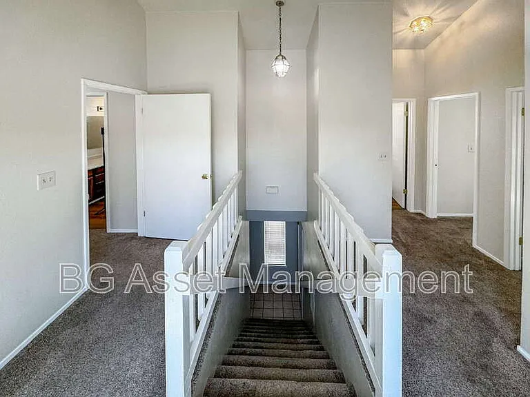 810 3rd St — Photo 7