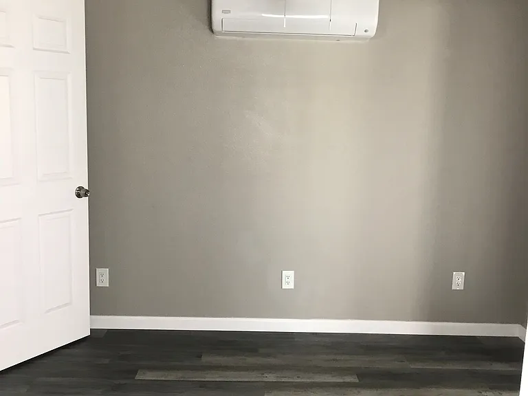2425 Church Ln — Photo 11