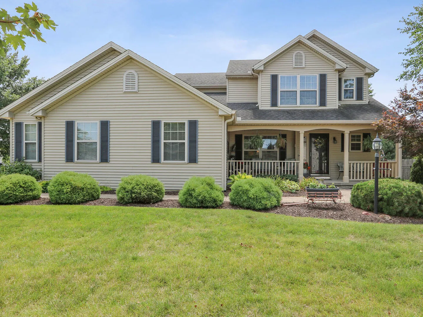 811 Switchgrass Ln photo 1
