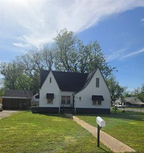 915 N 9th St, Perry, OK, 73077