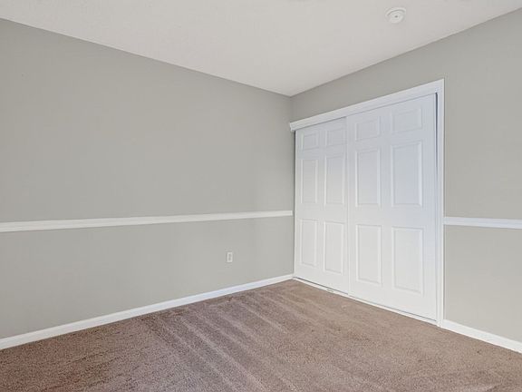 3rd image of 75277 Ravenwood Dr