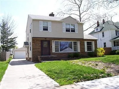 5865 Pearl Rd photo 1