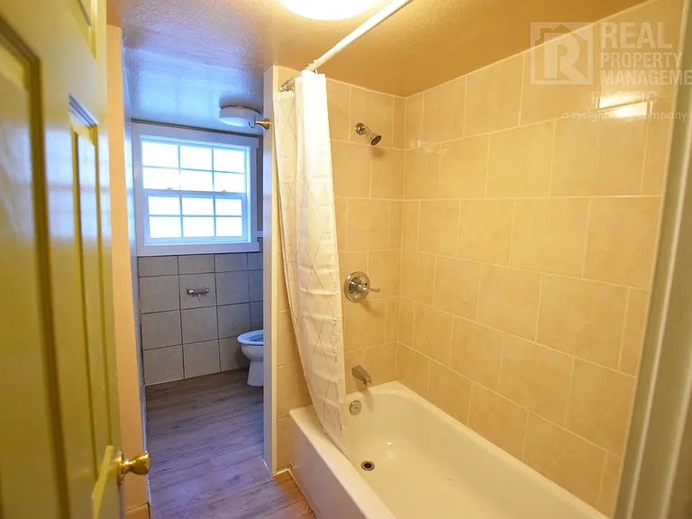 1435 Parker Street — Photo 11