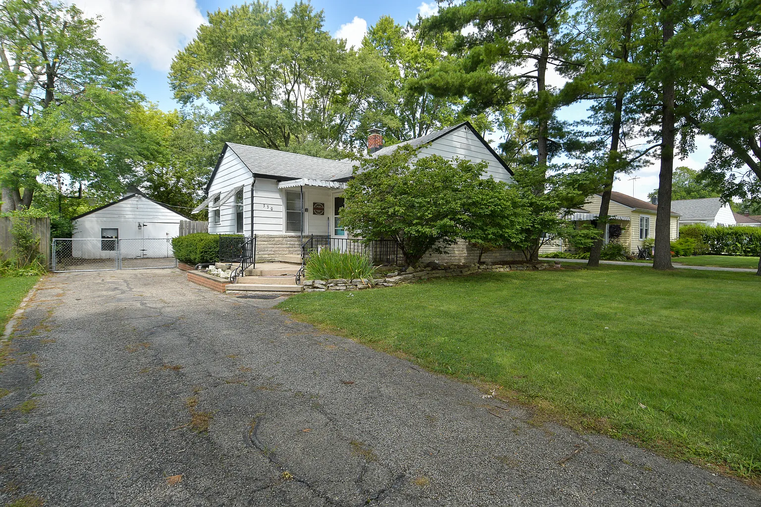 330 S Biltmore Ave photo 1