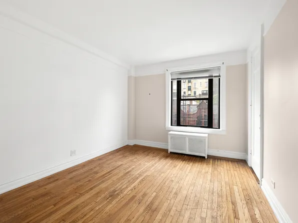 41 West 82nd Street image 10 of 16