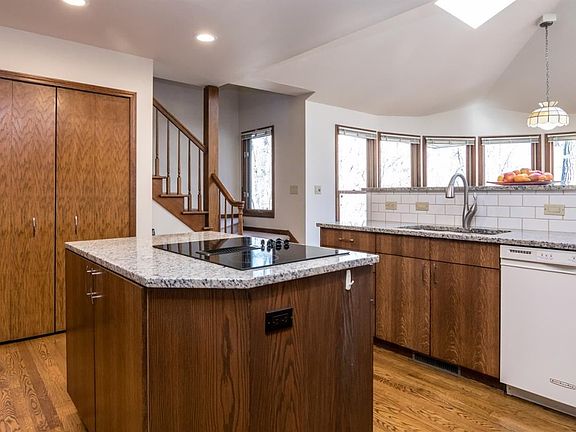 5th image of 3317 E Dobson Pl