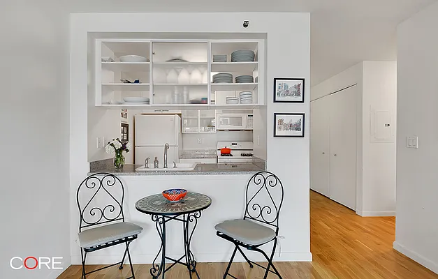 Rented by CORE | media 35