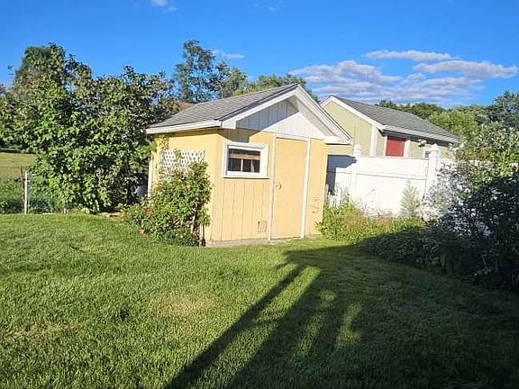 3rd image of 38 Cora Ave