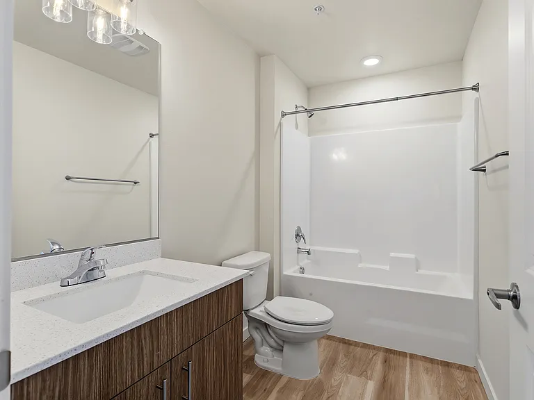 Evergreen Peak Apartments — Photo 27