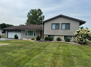 507 W Jefferson Ave, Patoka, IL 62875