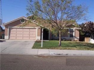 11148 Rosedale Dr, Adelanto, CA 92301