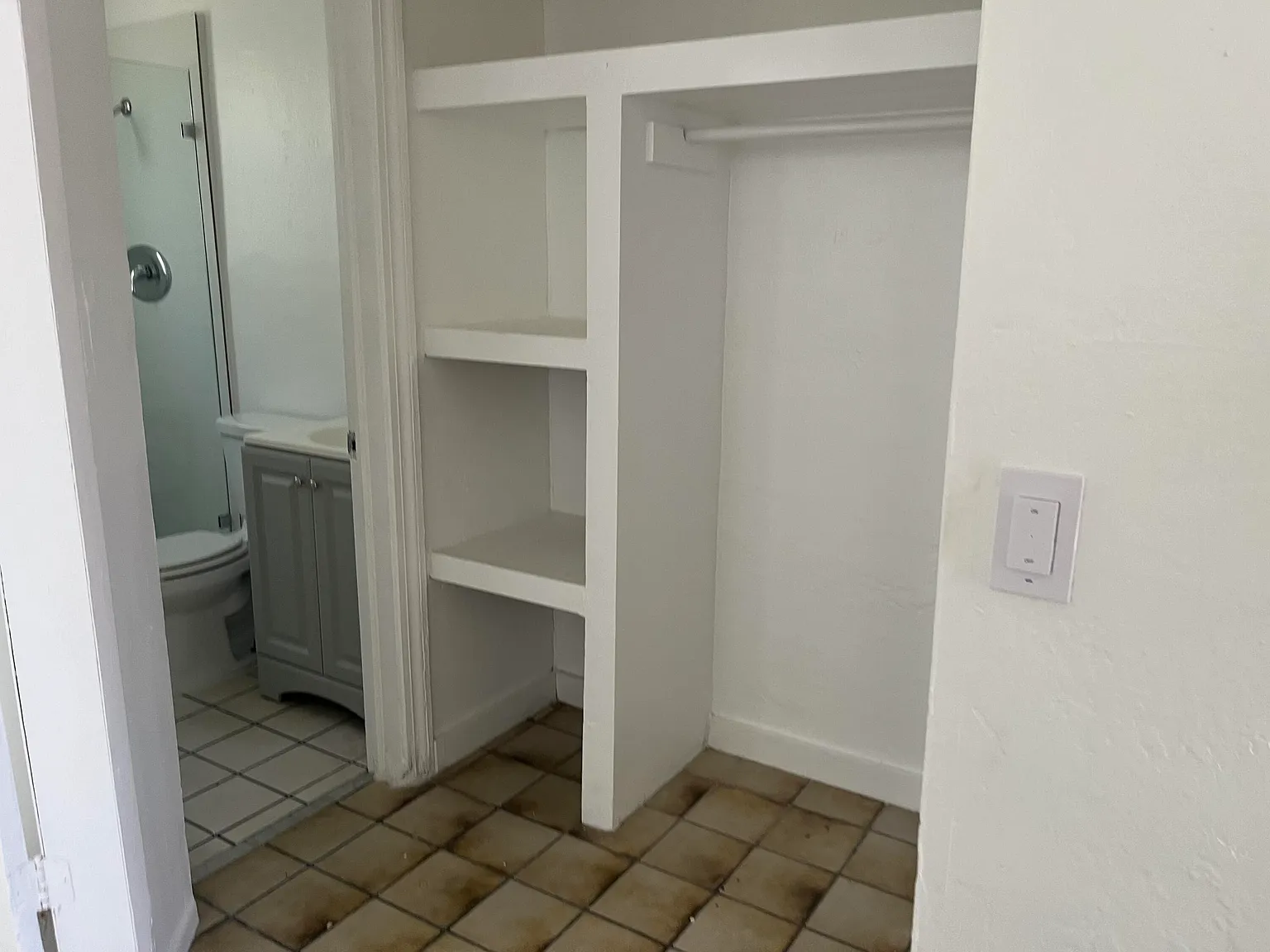 1 bed, 4.0 bath, 2267 sqft, $1,550 — Photo 3