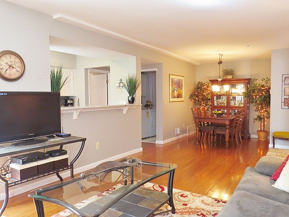 2nd image of 3108 Schindler Ln #3108