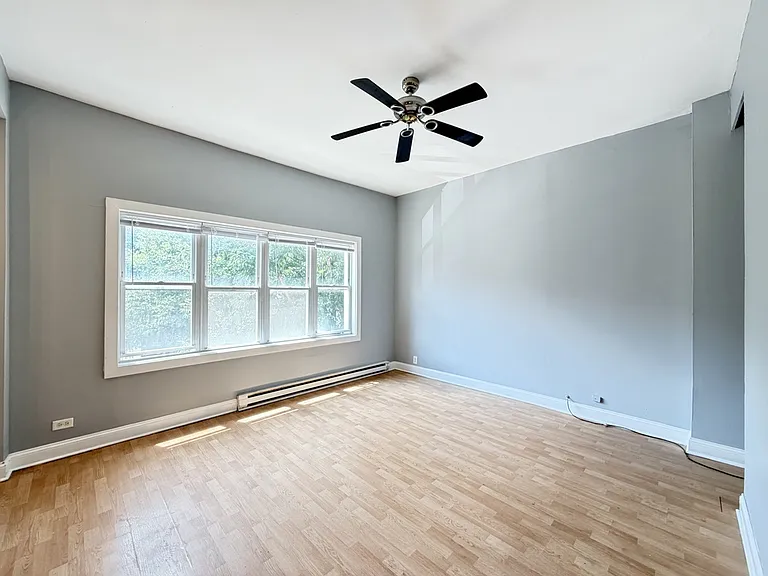 2040 W 19th St #F3 — Photo 10