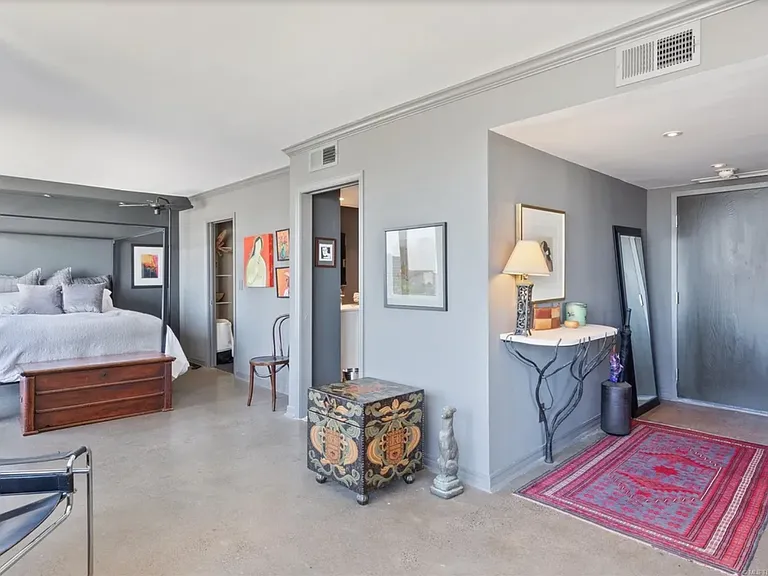 410 W 7th St #1328 — Photo 3