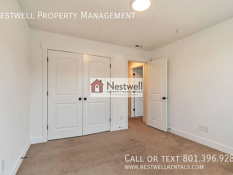4328 W Watchmen Way — Photo 19