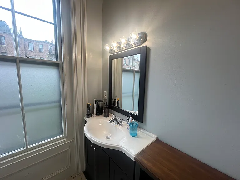 3 Wellington St #2 — Photo 16