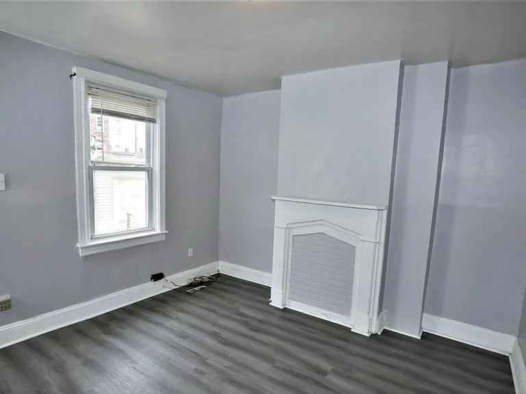 233 Hills Pl — Photo 4