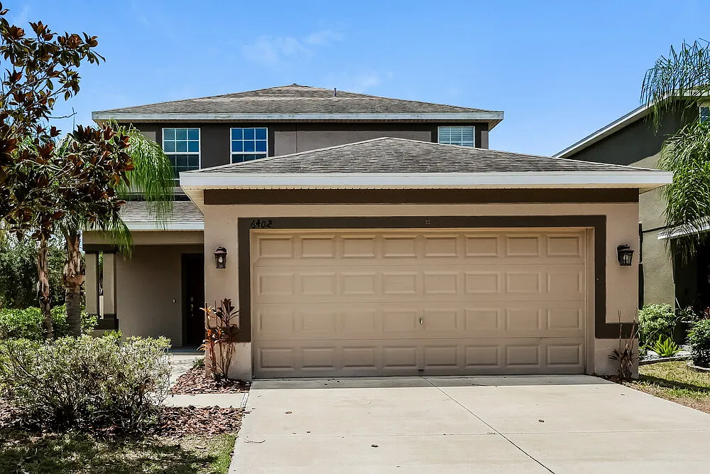 3 bed, 2.5 bath, 1808 sqft, $2,125 — Photo 1