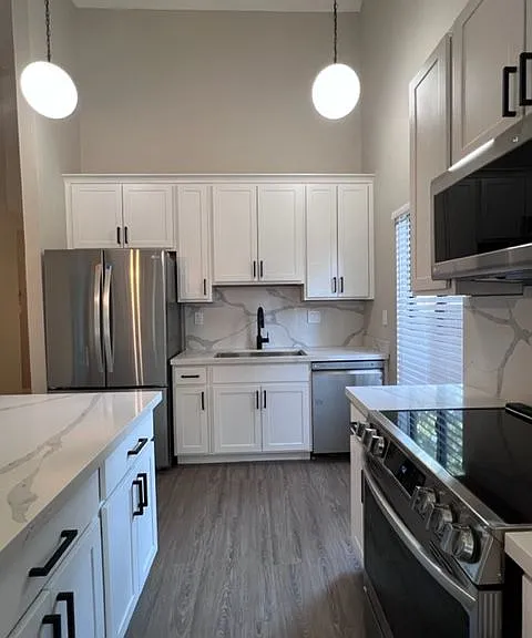 2455 American River Dr — Photo 5