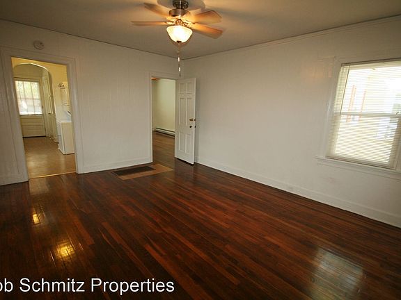 2nd image of 1015 Virgie St