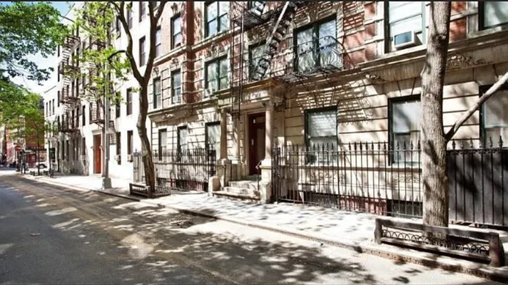 Rented by LJ Sloane Management | media 35