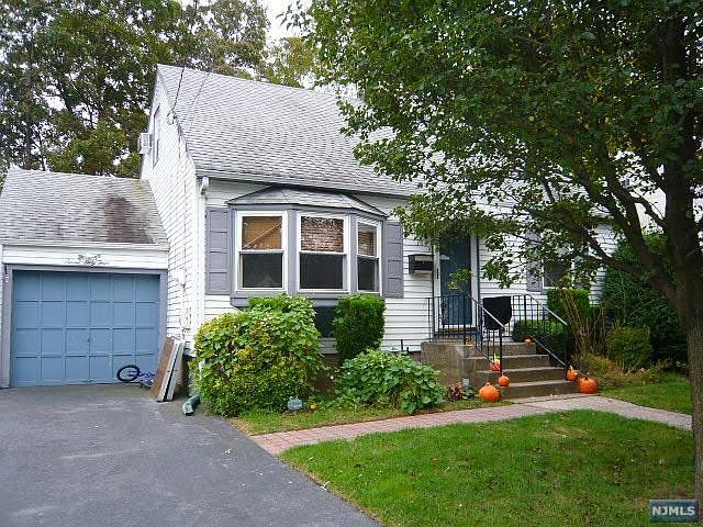 2nd image of 764 Palmer Ave