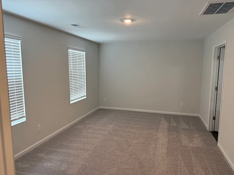 221 Roof St — Photo 16