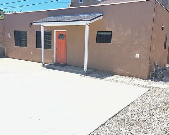 2nd image of 2807 Buckingham Rd #1/2