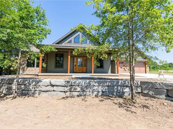 30719 Tennessee Rd, Harrisonville, MO 64701