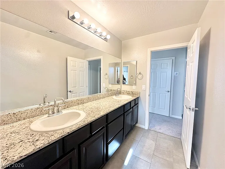 2646 Topaz Blue St — Photo 34