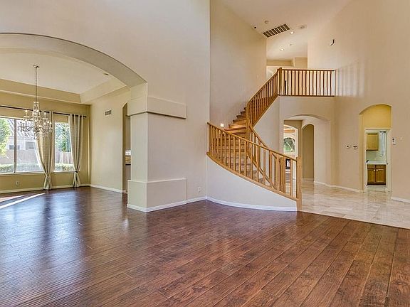 3rd image of 1603 S Tamarisk Dr